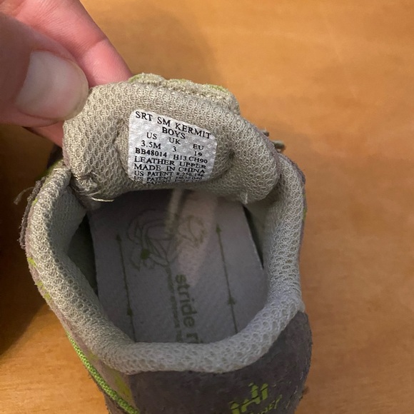 Disney Brown and Green Baby Walker Shoes featuring Kermit the Frog - Picture 3 of 6